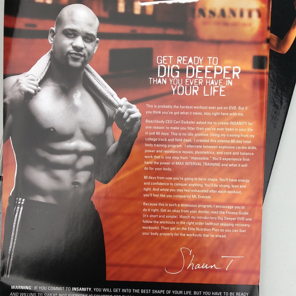 Insanity workout set - Picture 3 of 10